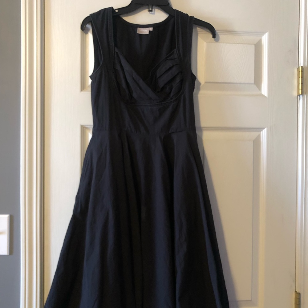 Black retro midi dress cute